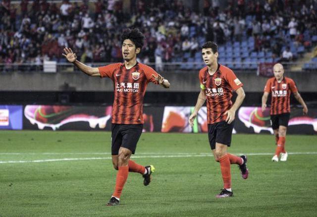 中超最强多面手！传球进球均新高 上港左翼卫闪光